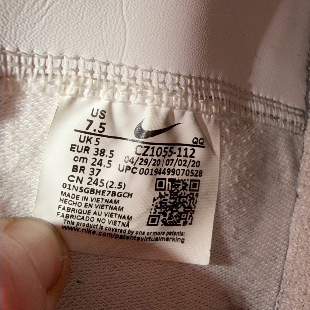 Nike Wmns Blazer Mid '77 'White Silver Metallic' - Picture 2 of 16